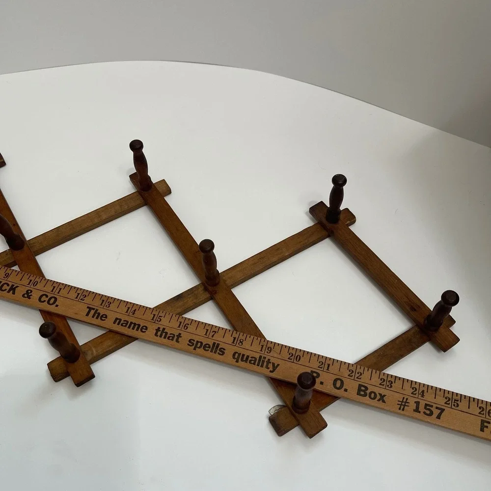 Vintage Accordion Peg Rack Wood Wall Hanging 10 Peg Expandable Hat Coat Towel